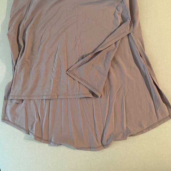 Lululemon Long for Length Tank, Size 4 - Picture 5 of 7